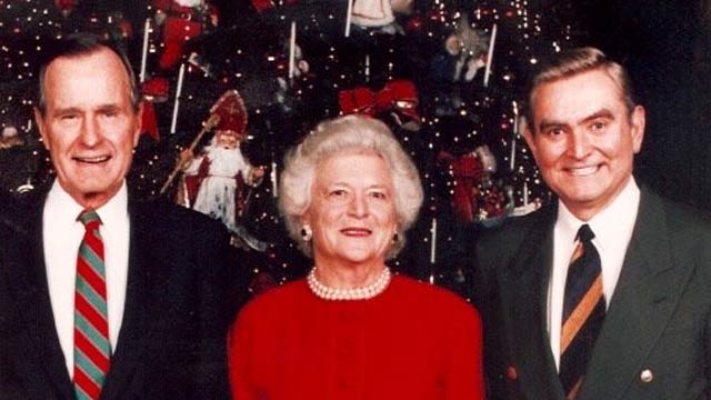Former President George H. W. Bush and former first lady Barbara Bush with Dave Ward.